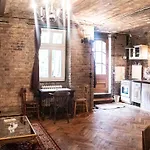 Poetic With Garden Διαμέρισμα *