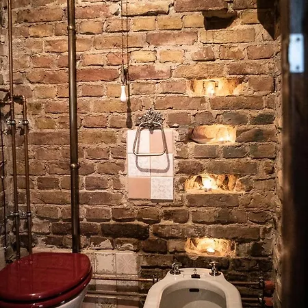 Poetic With Garden Apartment *