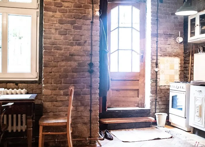 Poetic With Garden Apartamento