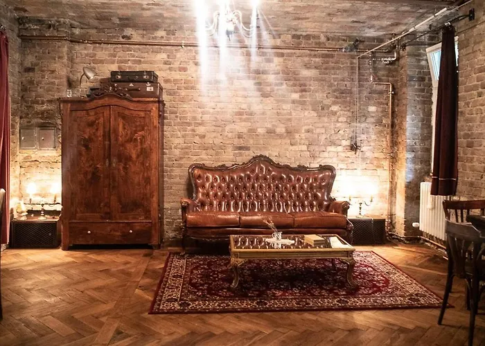 Poetic With Garden Apartament *